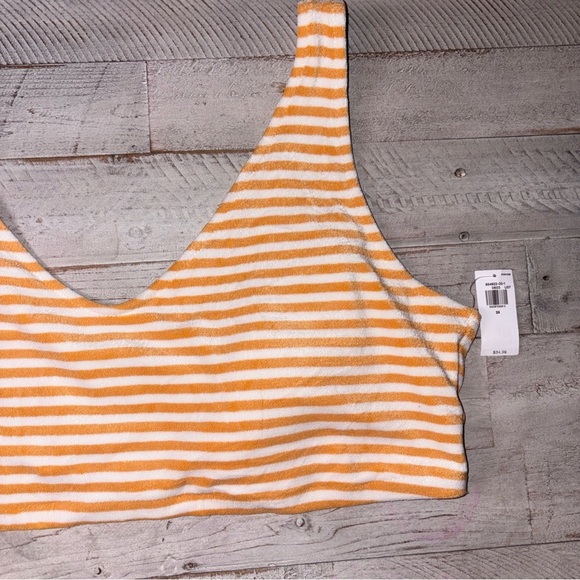Old Navy Orange & Cream Striped Swim Top Beach Vacation V-Neck 3X & 4X - Picture 2 of 16